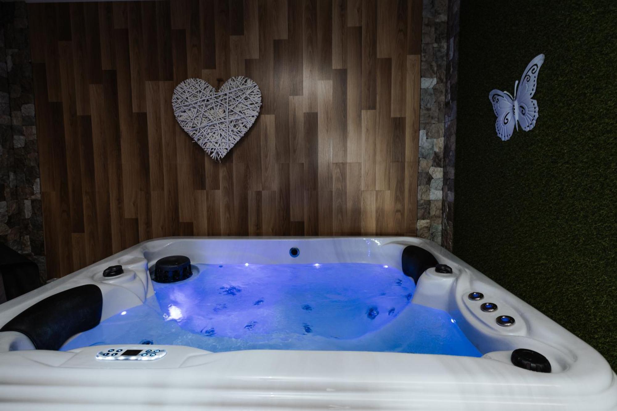 Tanja S Holiday Home In Nature With Sauna And Hot Tub Gorica pri Slivnici 외부 사진