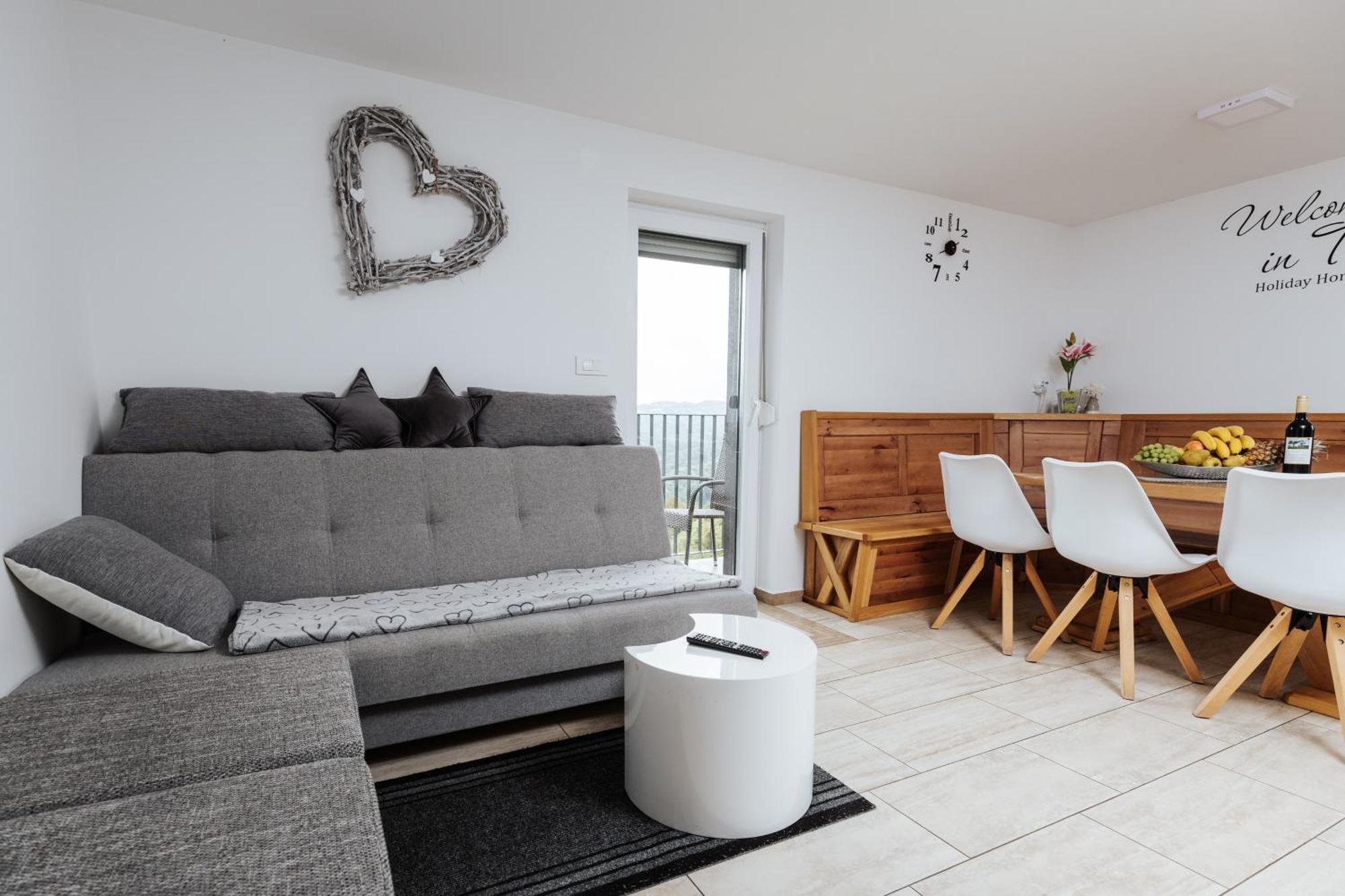 Tanja S Holiday Home In Nature With Sauna And Hot Tub Gorica pri Slivnici 외부 사진